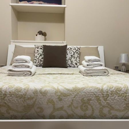 Appartamento Fontanella Deluxe Brindisi Exteriör bild