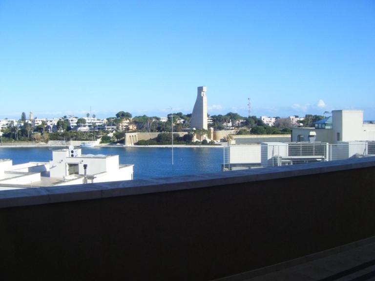 Appartamento Fontanella Deluxe Brindisi Exteriör bild
