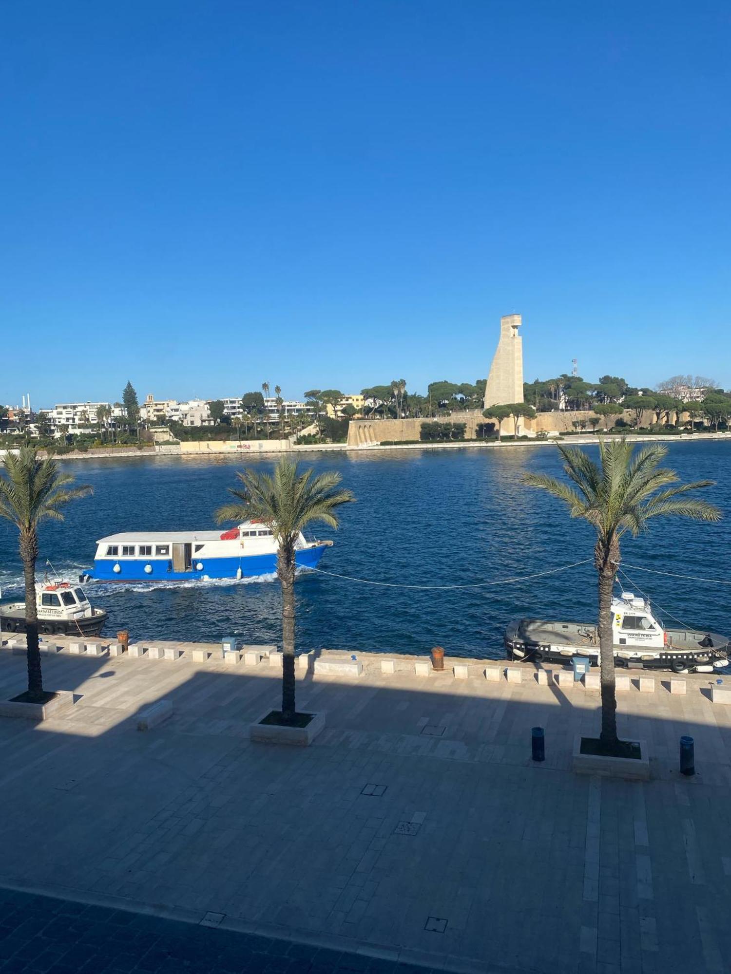 Appartamento Fontanella Deluxe Brindisi Exteriör bild